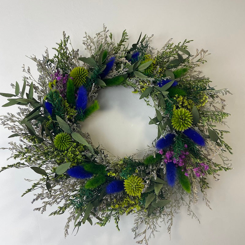 Blue_green_purple_dried_flower_wreath_gw001