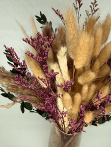 New Home Gifts: Why Dried Flowers Are the Thoughtful Choice