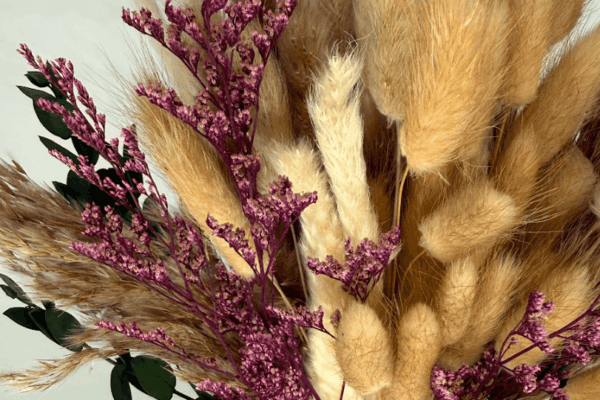 Bohodriedflowerhomedecorpampasgrasspinkstemsgreeneucalyptusdouceurdesplumes3