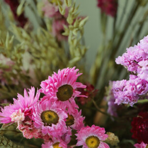 Summer Styling: Light and Airy Dried Flower Arrangements