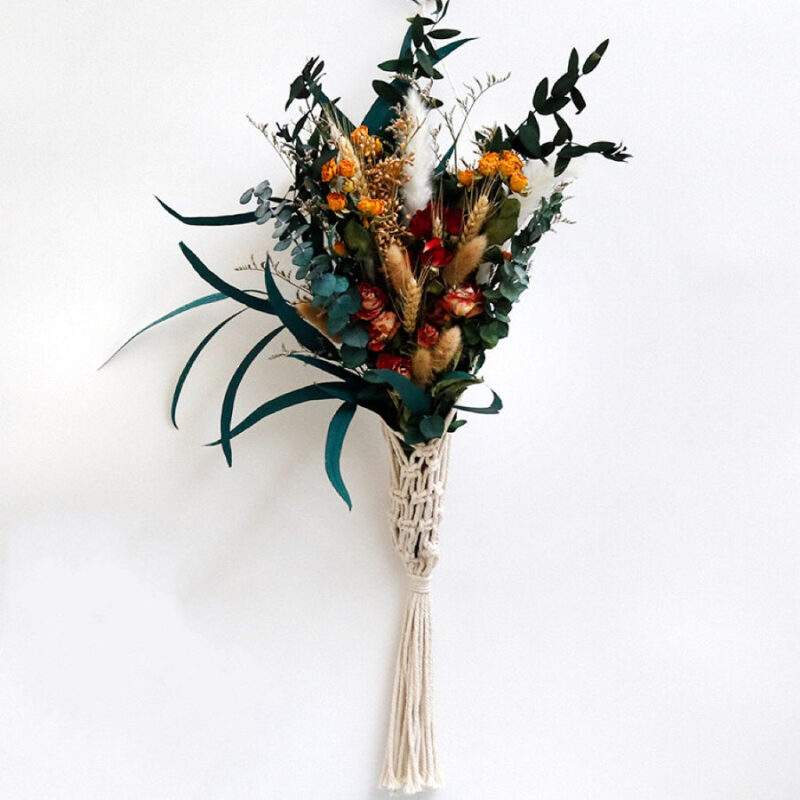 Lydia Bouquet - Dried flowers with macramé holder