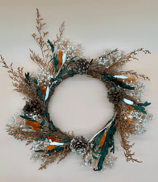 Natural_autumnal_dried_wreath_