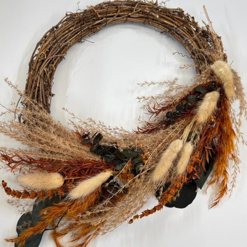 Rustic_dried_wreath_eucalyptus_bunny_tails_orange_green_db Gw006_3